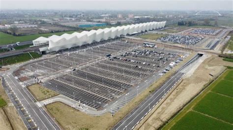 stazione av mediopadana parcheggio.